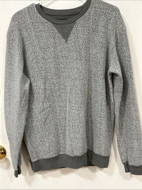 Goodlife Men's Light Gray Sherpa Crewneck Pullover